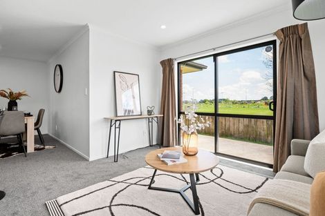 Photo of property in 23 Chadwick Place, Rototuna North, Hamilton, 3210