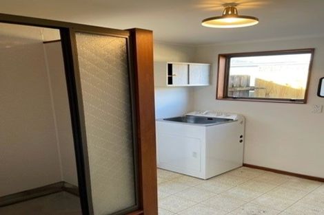 Photo of property in 2/218 Centreway Road, Orewa, 0931