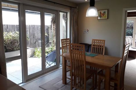 Photo of property in 123 Holly Road, St Albans, Christchurch, 8014