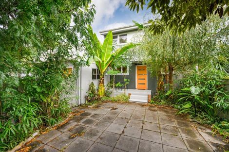 Photo of property in 26 Farnham Avenue, Highbury, Palmerston North, 4412