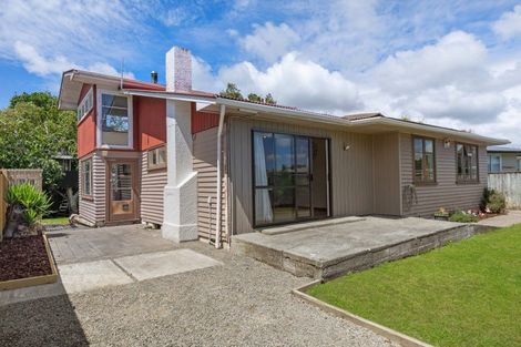 Photo of property in 9 Lewis Place, Highbury, Palmerston North, 4412