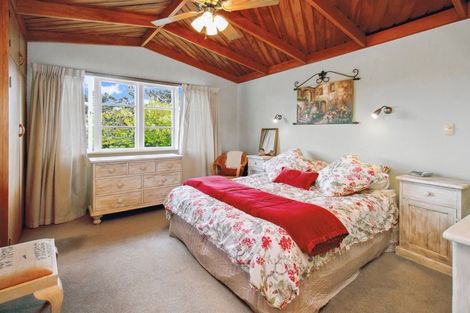 Photo of property in 63 Forrest Hill Road, Milford, Auckland, 0620