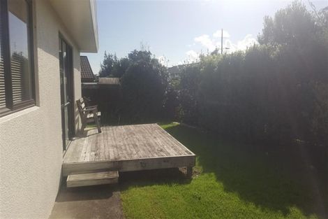 Photo of property in 2/23 Septimus Place, Henderson, Auckland, 0612