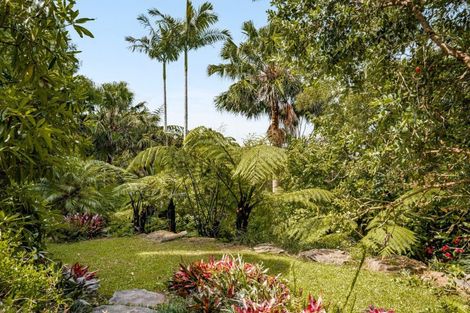 Photo of property in 34 Arapito Road, Titirangi, Auckland, 0604