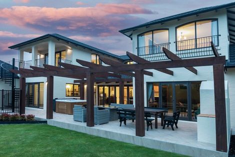 Photo of property in 12 Taunton Green, Papanui, Christchurch, 8052