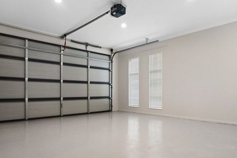 Photo of property in 6 Chadlington Avenue, Henderson, Auckland, 0612