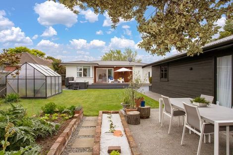 Photo of property in 70 Grahams Road, Burnside, Christchurch, 8041