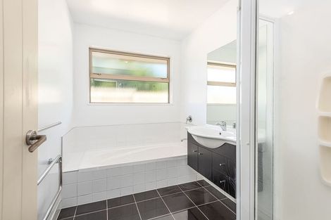 Photo of property in 37 Country Palms Drive, Halswell, Christchurch, 8025