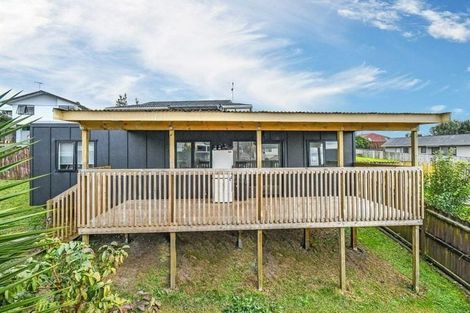 Photo of property in 15 Lowburn Place, Clover Park, Auckland, 2019