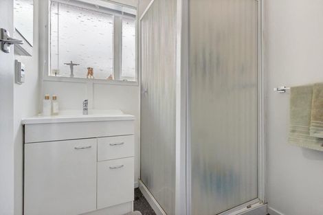 Photo of property in 3/522 Te Atatu Road, Te Atatu Peninsula, Auckland, 0610