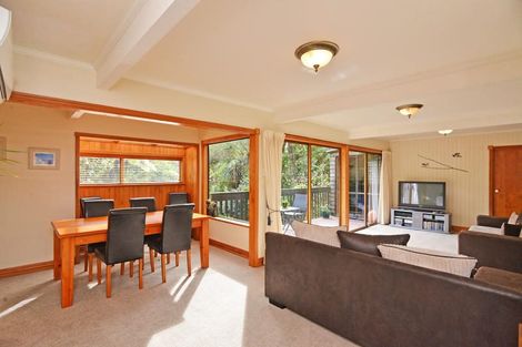 Photo of property in 248 Shaw Road, Titirangi, Auckland, 0604