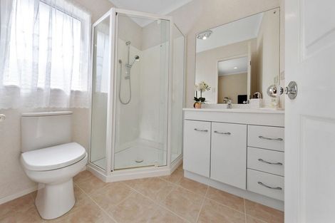 Photo of property in 1/179 Kilkenny Drive, East Tamaki Heights, Auckland, 2016