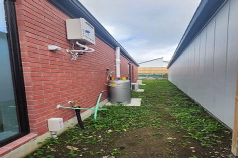 Photo of property in 9 Puwha Street, Massey, 0614