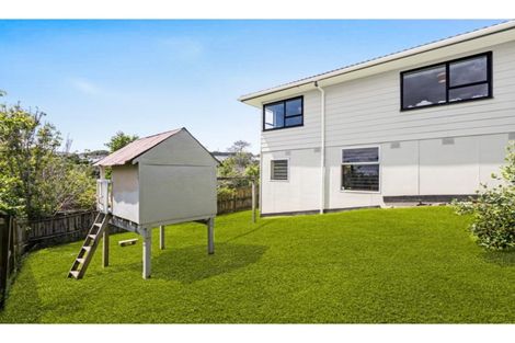 Photo of property in 12 Landsdale Place, Massey, Auckland, 0614