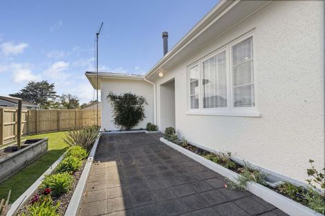 Photo of property in 223 Huatoki Street, Upper Vogeltown, New Plymouth, 4310