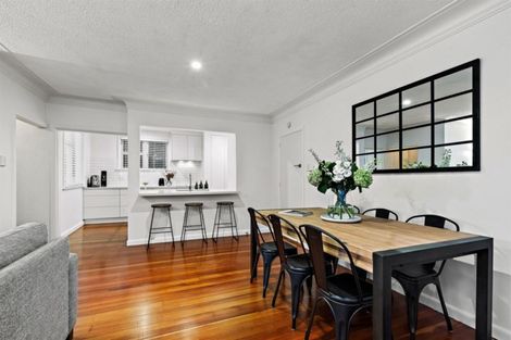 Photo of property in 1/15 Stratford Avenue, Milford, Auckland, 0620