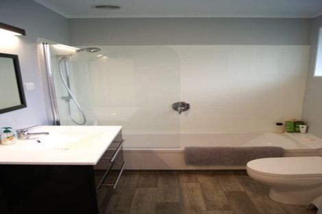 Photo of property in 78 Thurleigh Grove, Karori, Wellington, 6012