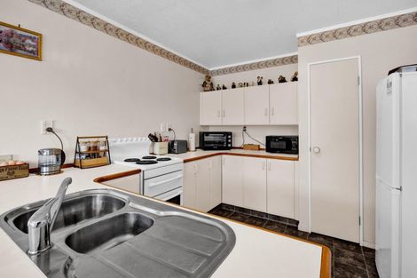 Photo of property in 57 Murray Avenue, Hawera, 4610