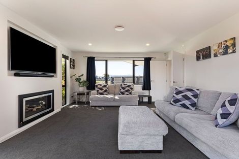 Photo of property in 40 Freedom Drive, Kelvin Grove, Palmerston North, 4414