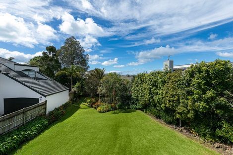Photo of property in 47 Forrest Hill Road, Milford, Auckland, 0620