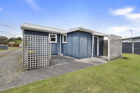 Photo of property in 68 Nash Parade, Foxton Beach, Foxton, 4815