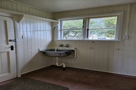 Photo of property in 6 Freyberg Terrace, Waipukurau, 4200