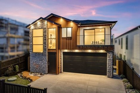 Photo of property in 14 Pakirikiri Street, Long Bay, 0630