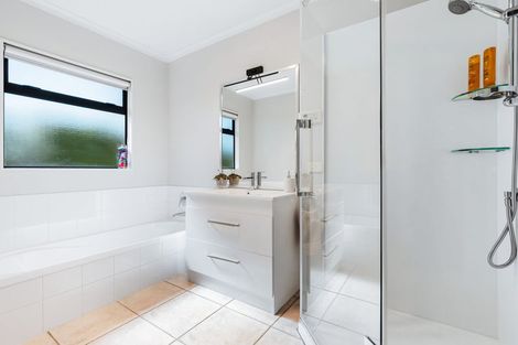Photo of property in 14 The Grove, Nukuhau, Taupo, 3330