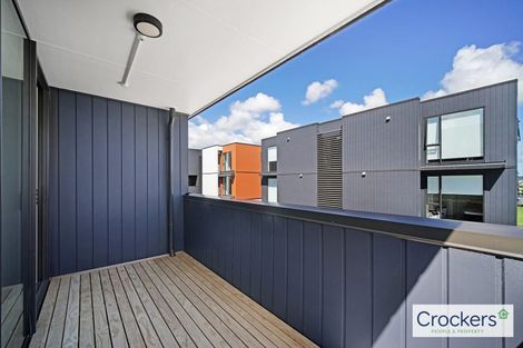 Photo of property in 9/10 Treasure Lane, Te Atatu South, Auckland, 0610
