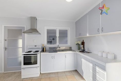 Photo of property in 1/50 Dyer Street, Epuni, Lower Hutt, 5011