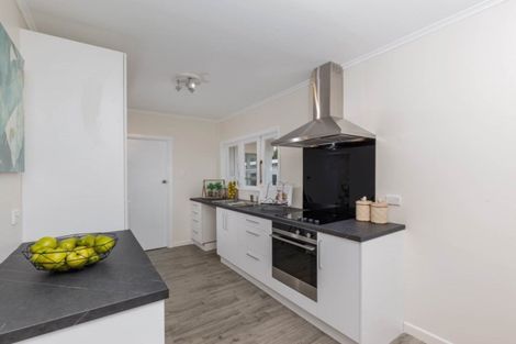 Photo of property in 1/87 Nile Road, Milford, Auckland, 0620