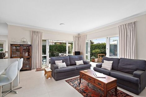 Photo of property in 18 Kensington Drive, Orewa, 0931