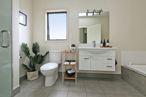 Photo of property in 6 Lardon Place, Frimley, Hastings, 4120