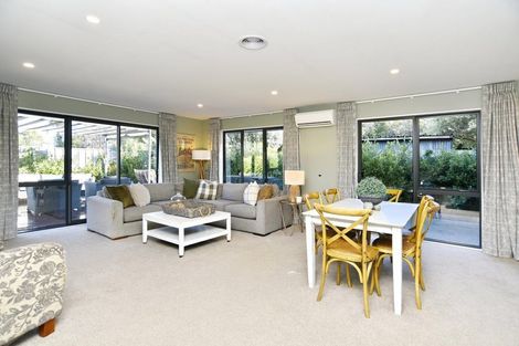 Photo of property in 7 Peter Place, Rangiora, 7400