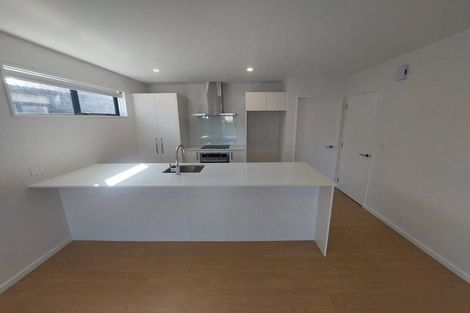 Photo of property in 28 Llew Summers Street, Belfast, 8051