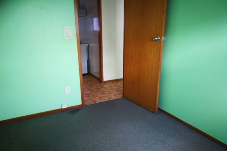 Photo of property in 42 Fruitvale Road, New Lynn, Auckland, 0600