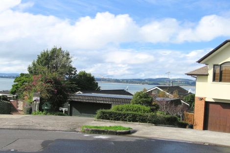 Photo of property in 1/26 Callender Place, Shelly Park, Auckland, 2014