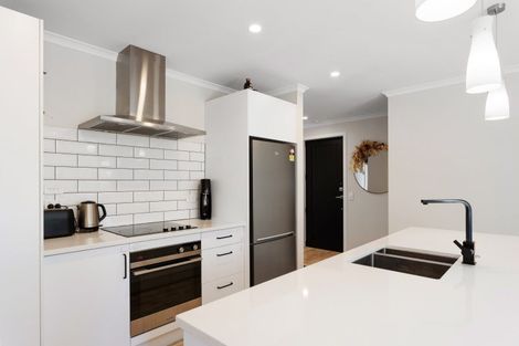 Photo of property in 5 Ernie Way, Mount Maunganui, 3116