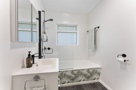 Photo of property in 73b Great North Road, Saint Johns Hill, Whanganui, 4501