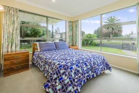 Photo of property in 184 Manly Street, Paraparaumu Beach, Paraparaumu, 5032