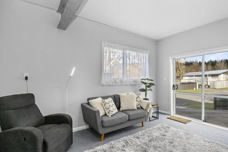 Photo of property in 57 Norana Road, Timberlea, Upper Hutt, 5018