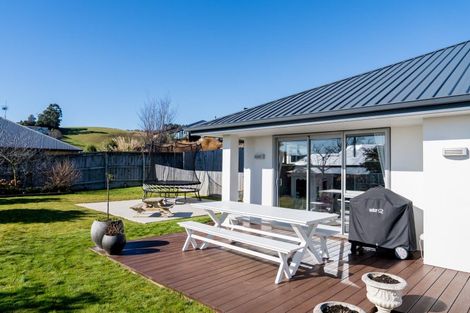 Photo of property in 27 Heathfield Drive, Mosgiel, 9024