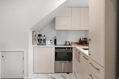Photo of property in 2/41 Gracefield Avenue, Christchurch Central, Christchurch, 8013