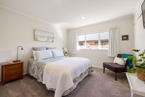 Photo of property in 11 Norfolk Drive, Cambridge, 3434