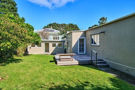 Photo of property in 7 Ames Street, Paekakariki, 5034