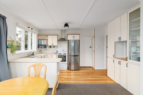 Photo of property in 114 Mooray Avenue, Bishopdale, Christchurch, 8053