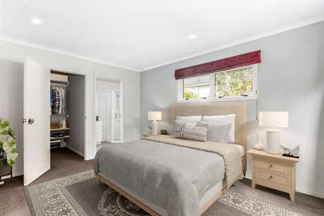 Photo of property in 6 Routeburn Avenue, Aotea, Porirua, 5024