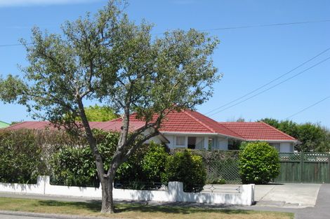 Photo of property in 55 Bentley Street, Russley, Christchurch, 8042