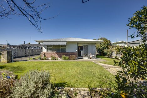 Photo of property in 2/80 Clarence Cox Crescent, Pirimai, Napier, 4112