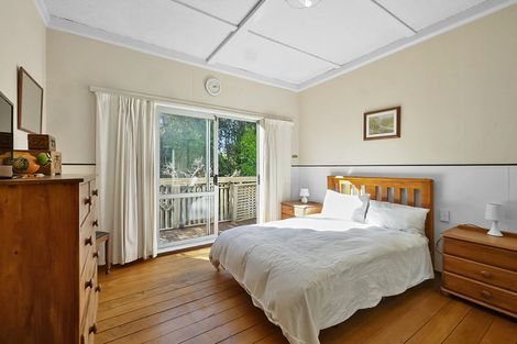Photo of property in 1 Queens Road, Glen Avon, New Plymouth, 4312